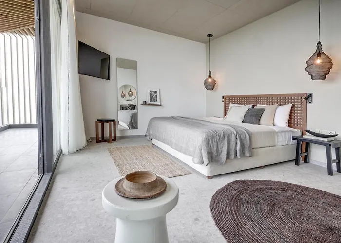 فندق Umani - Free - Free Parking 4*