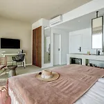 فندق Umani - Free - Free Parking 4*
