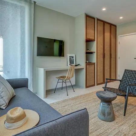 Umani - Free - Free Parking 골든샌드