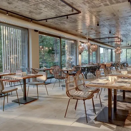 Umani - Free - Free Parking 4* 골든샌드