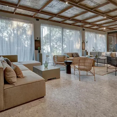 Umani - Free - Free Parking 호텔 골든샌드